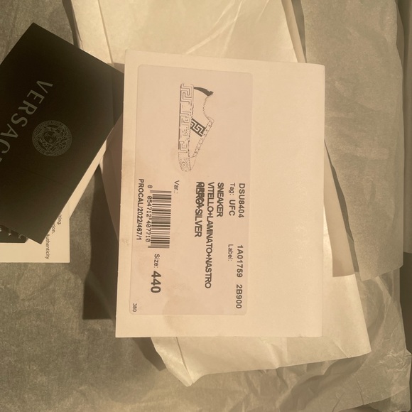 These shoes are basically brand new they have only been worn once 550 or obo! - Picture 6 of 7